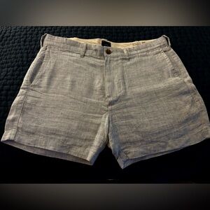 Classic J.Crew Men’s Linen Shorts – 5” Inseam